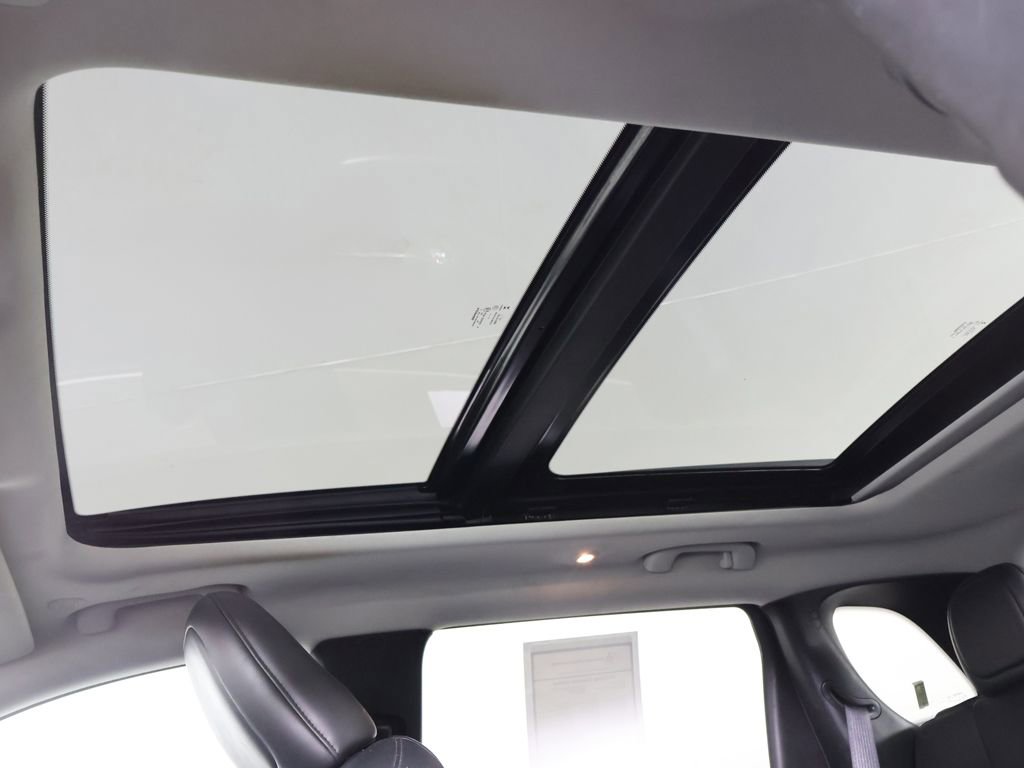 Used 2022 Jeep Cherokee Limited image 19