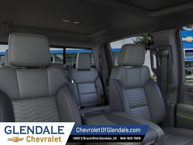 New 2026 Chevrolet Silverado 2500 ZR2 w/ LPO, Dark Essentials Package AWD/4WD image 24