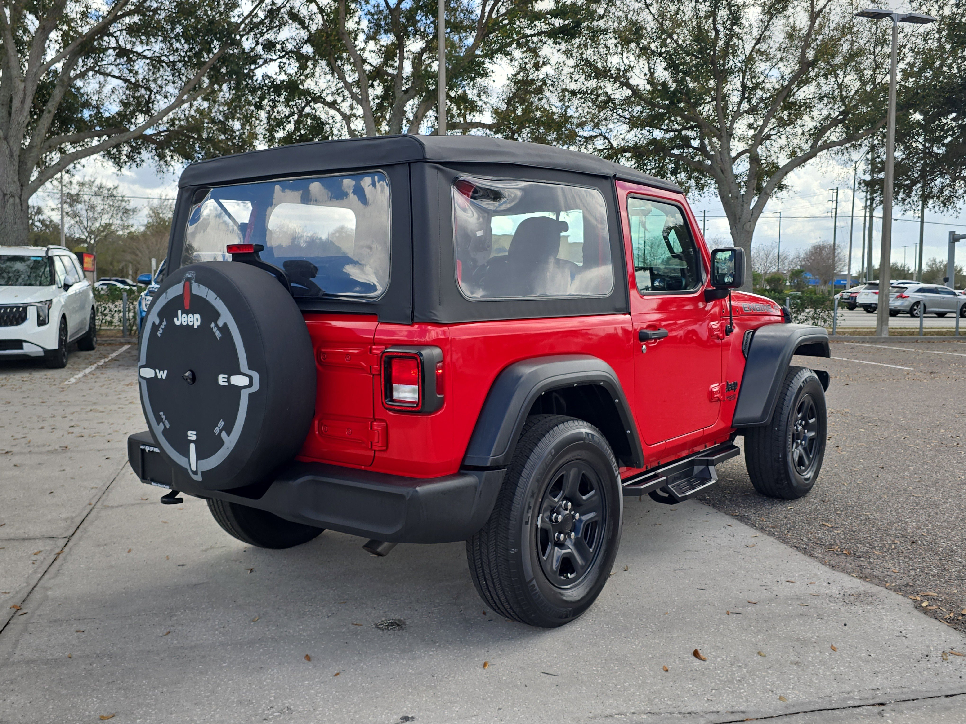 Used 2021 Jeep Wrangler Sport image 8