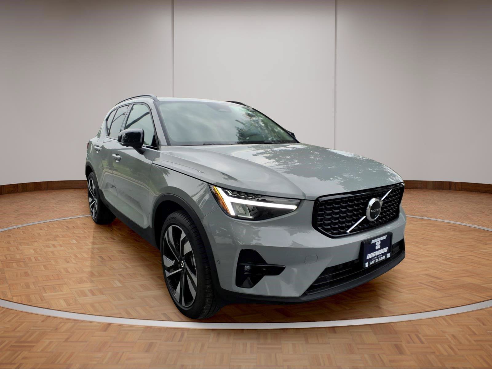New 2026 Volvo XC40 B5 Plus w/ Climate Package AWD/4WD image 1