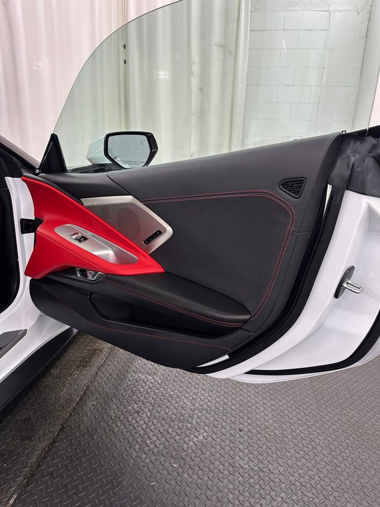 Used 2022 Chevrolet Corvette Stingray Preferred Cpe w/ Z51 Performance Package image 32