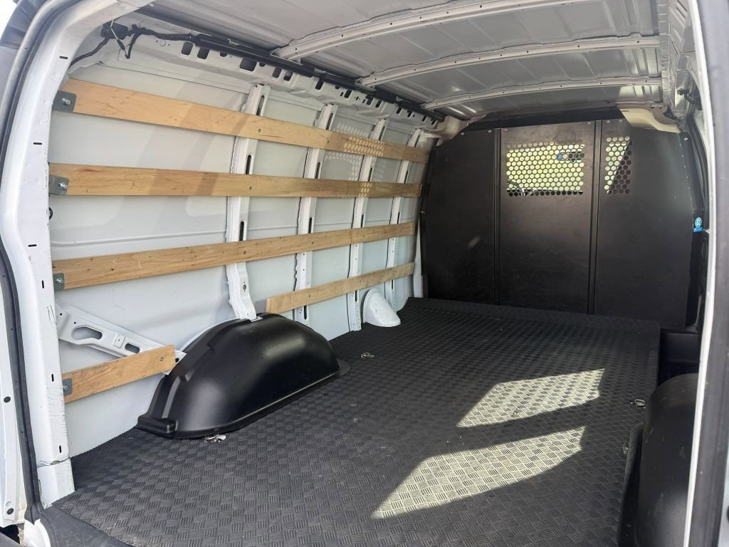 Used 2024 Chevrolet Express 2500 w/ Driver Convenience Package image 10