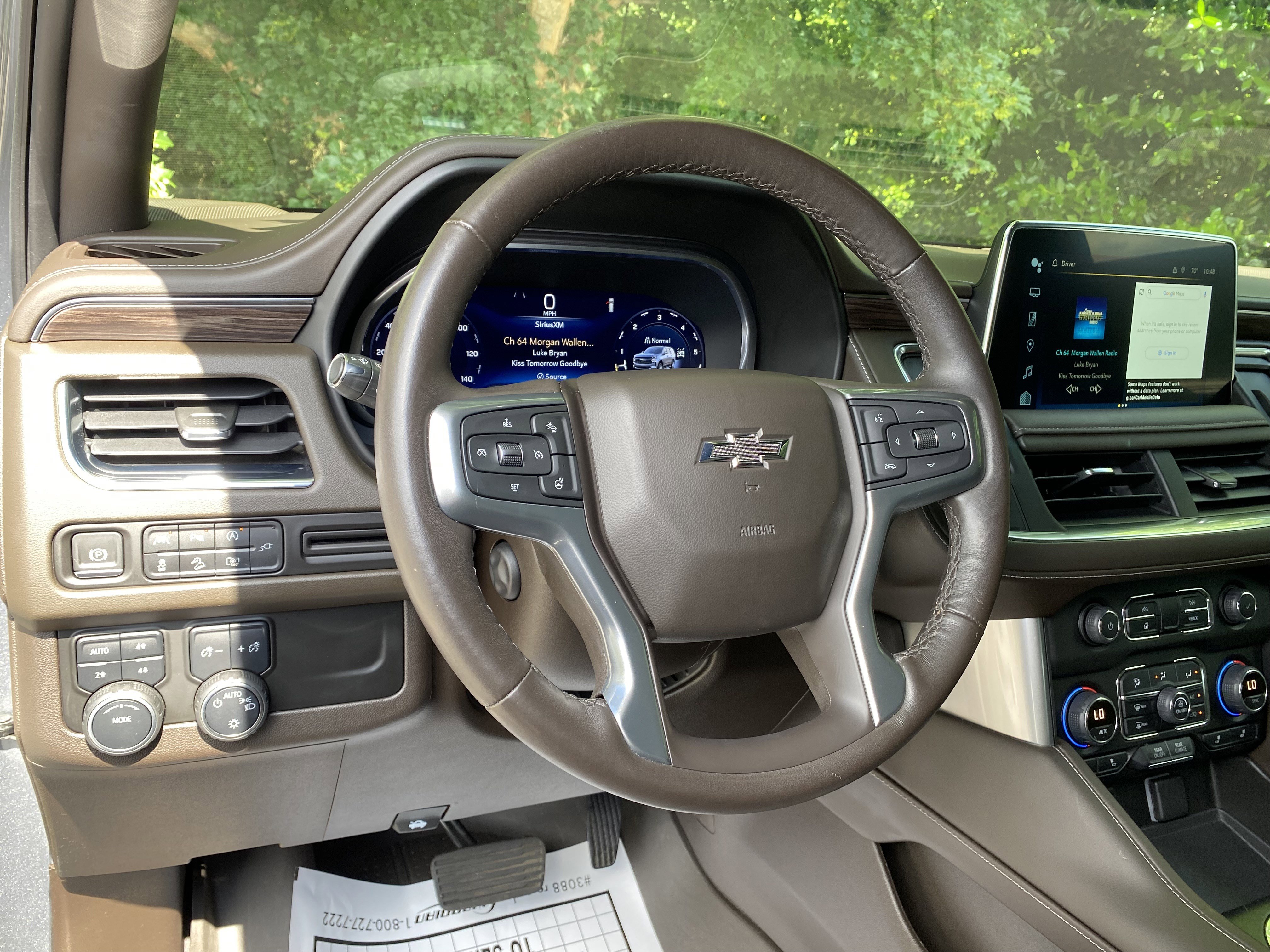 Used 2022 Chevrolet Tahoe Z71 w/ Luxury Package AWD/4WD image 17