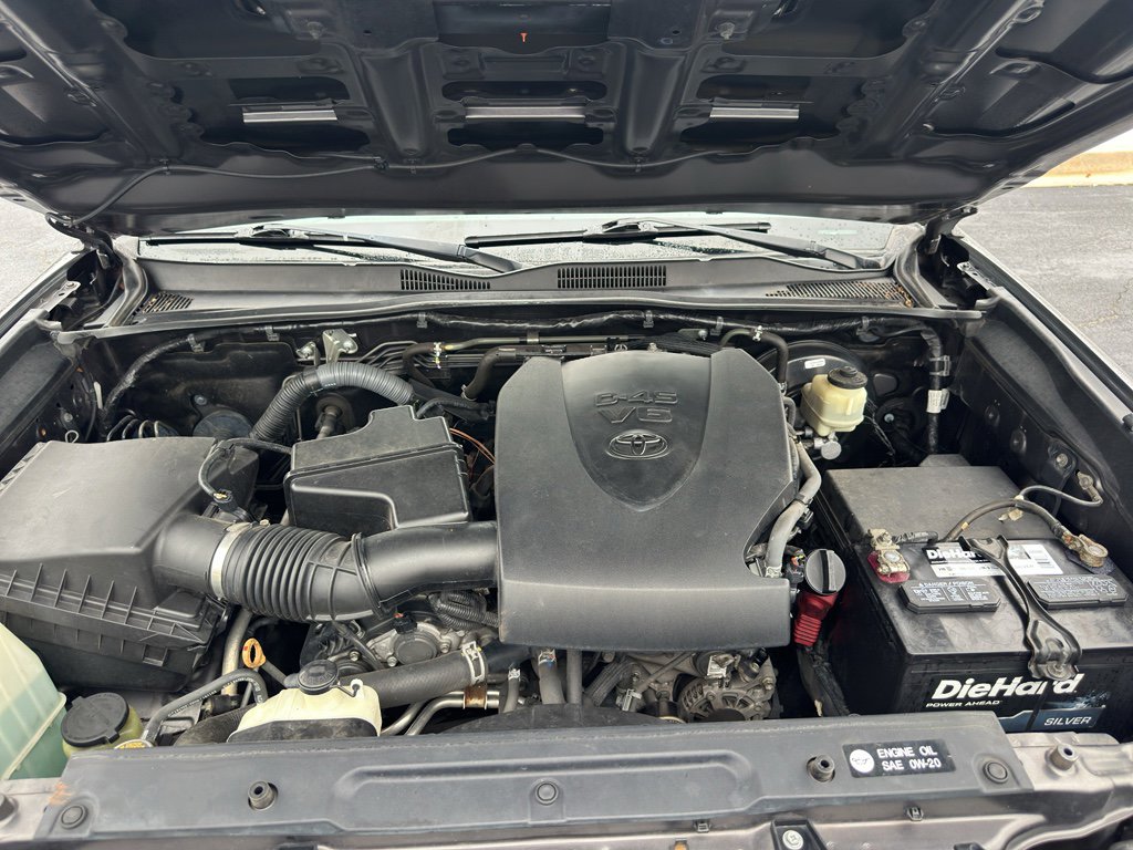 Used 2017 Toyota Tacoma TRD Sport RWD image 34