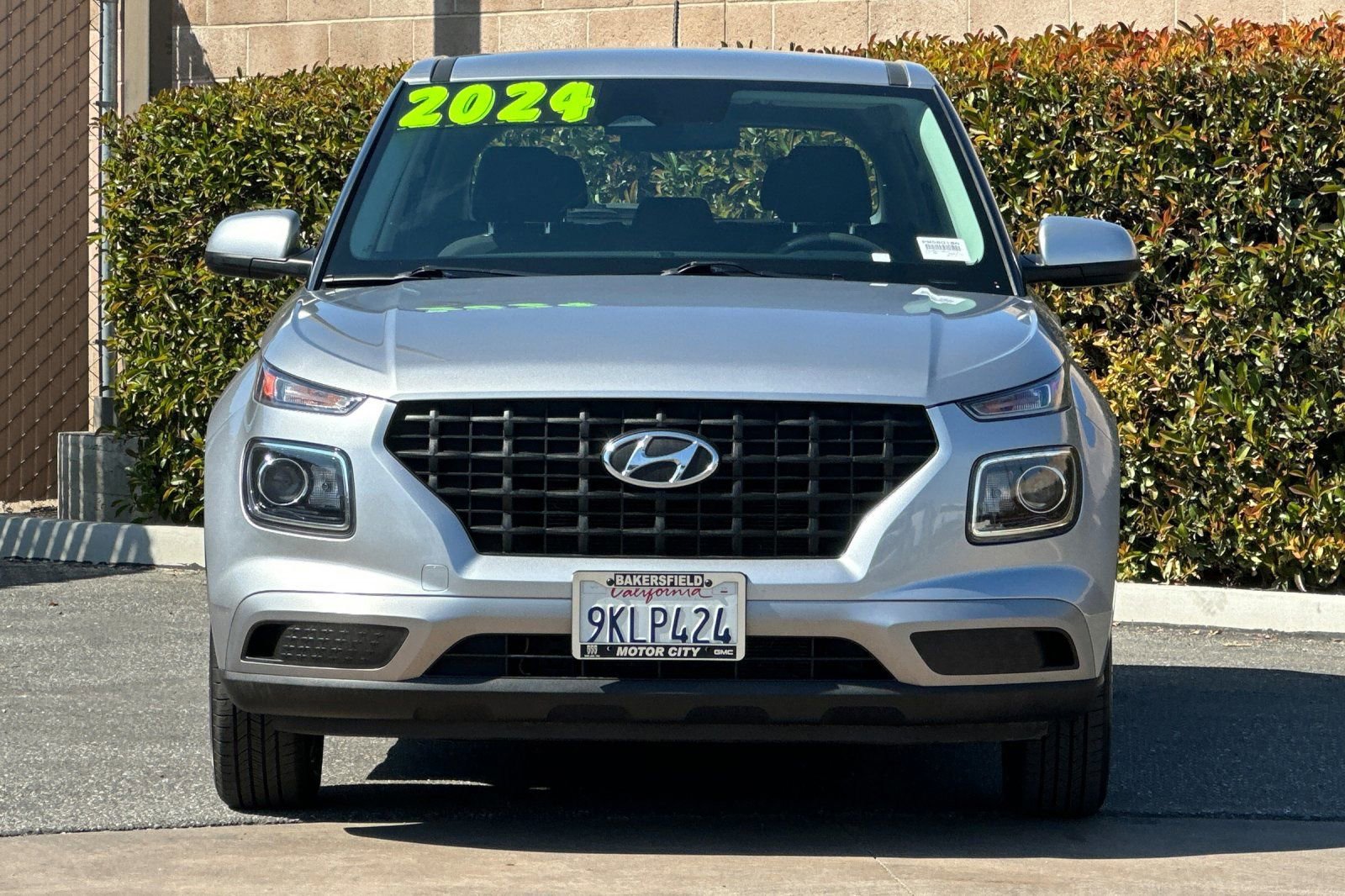 Used 2024 Hyundai Venue SE image 9