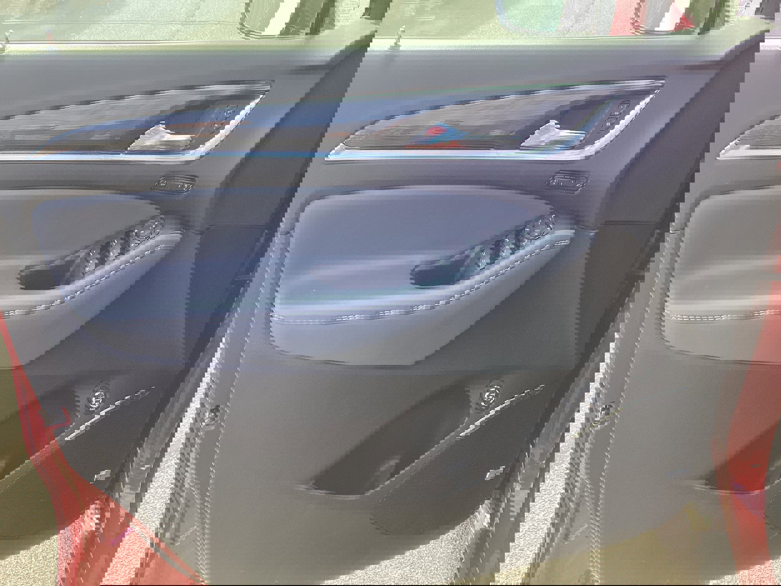 Used 2024 Buick Enclave Premium image 17