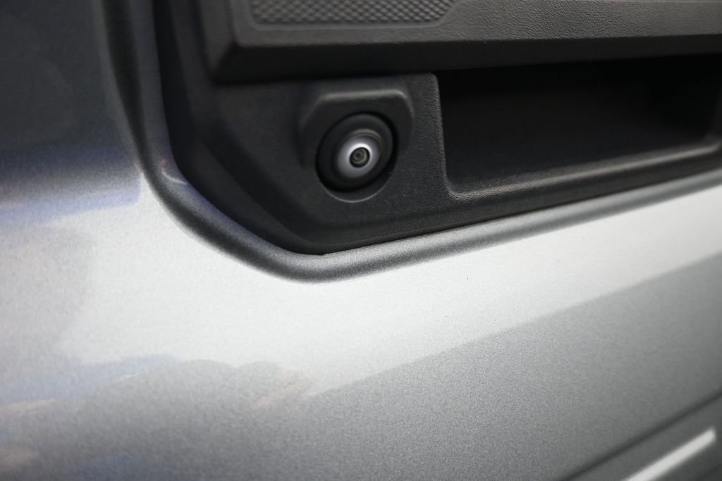 Used 2023 Chevrolet Colorado LT RWD image 39