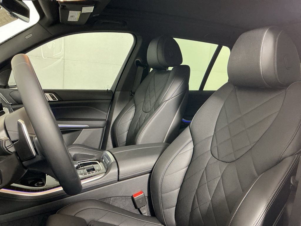 Certified 2024 BMW X5 xDrive40i w/ M Sport Package AWD/4WD image 22