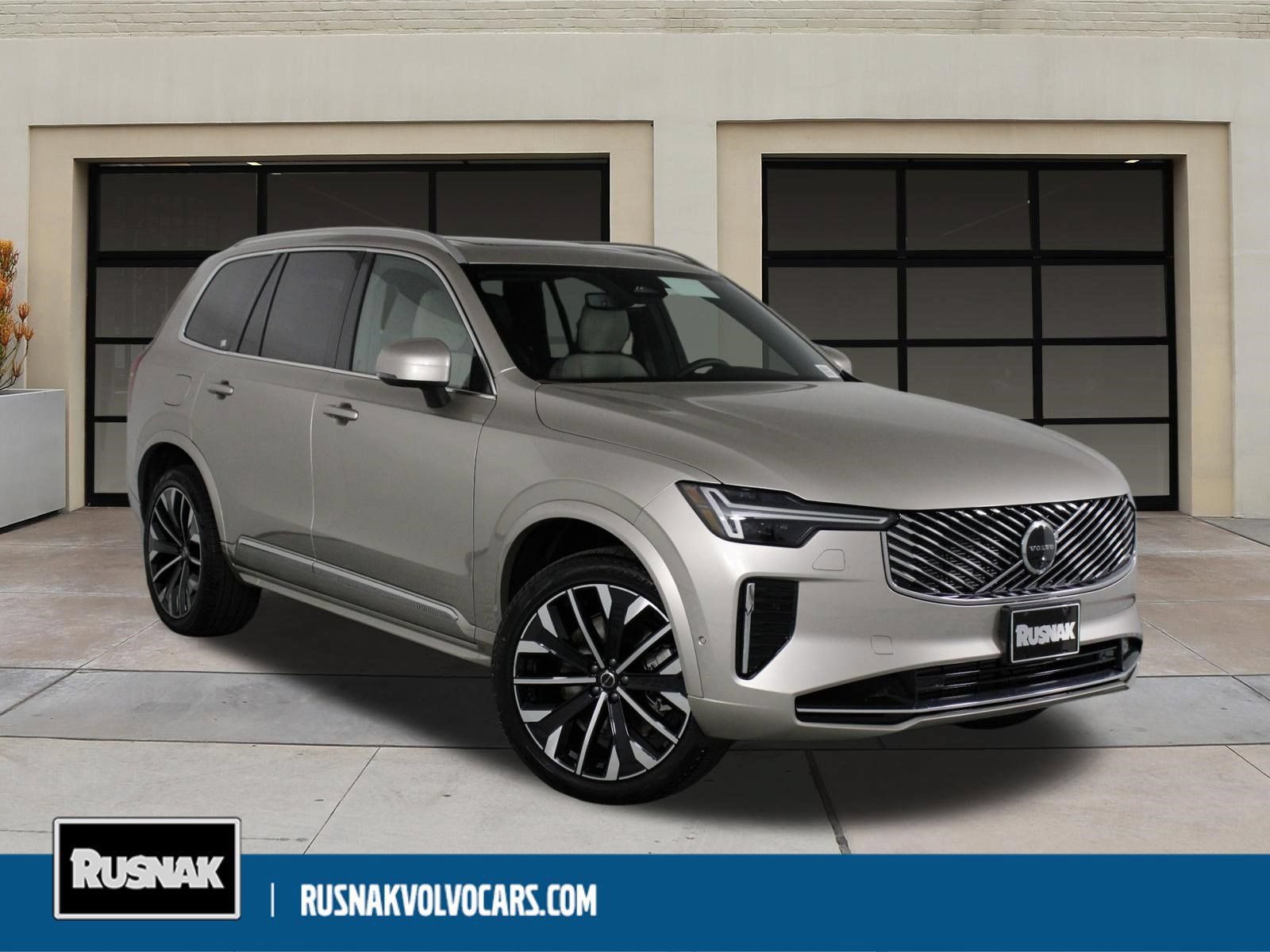 New 2026 Volvo XC90 T8 Plus w/ Protection Package Premier AWD/4WD image 1