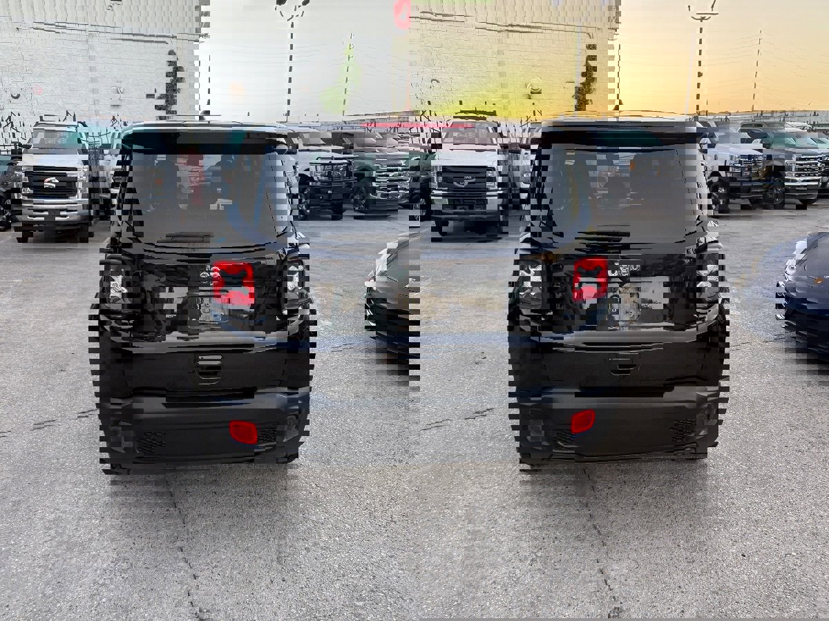 Used 2021 Jeep Renegade Sport FWD image 5