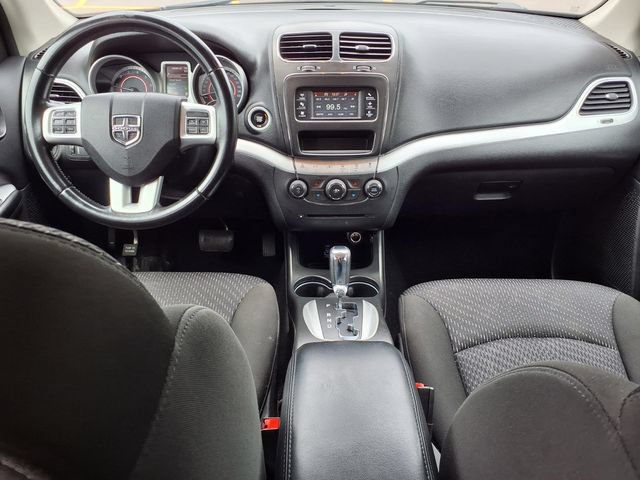 Used 2019 Dodge Journey SE FWD image 8
