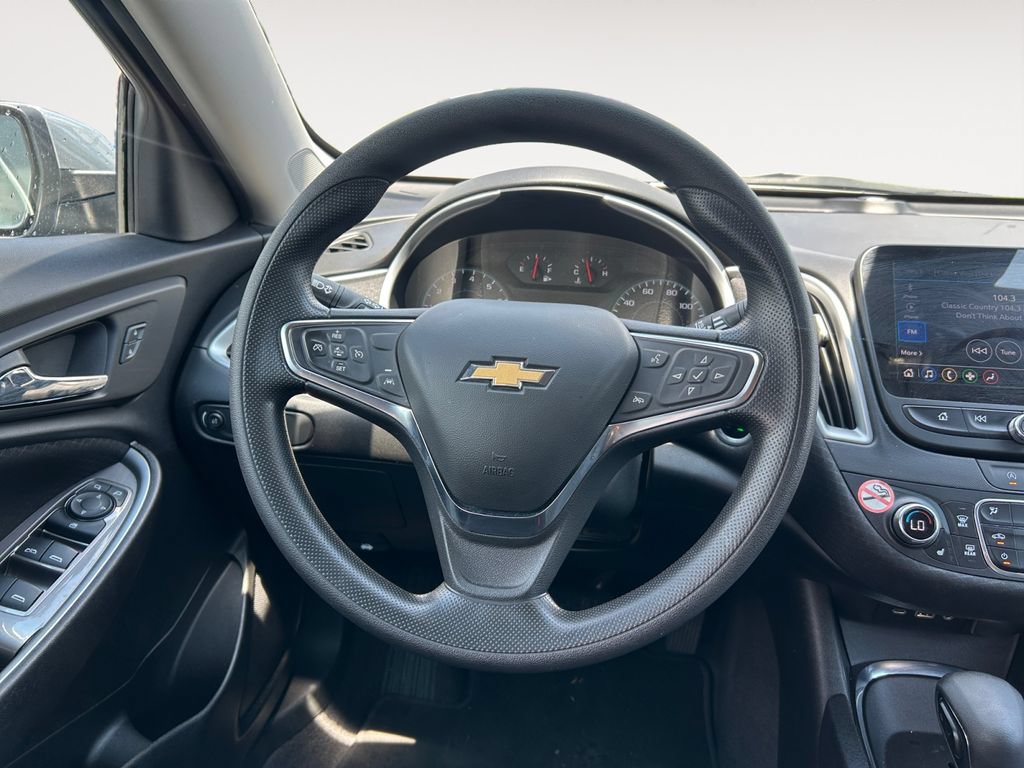 Used 2024 Chevrolet Malibu LT FWD image 12