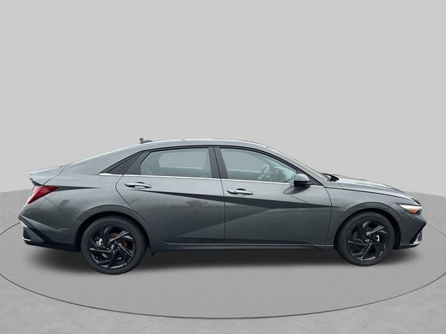 New 2026 Hyundai Elantra SEL Sport Premium FWD image 27