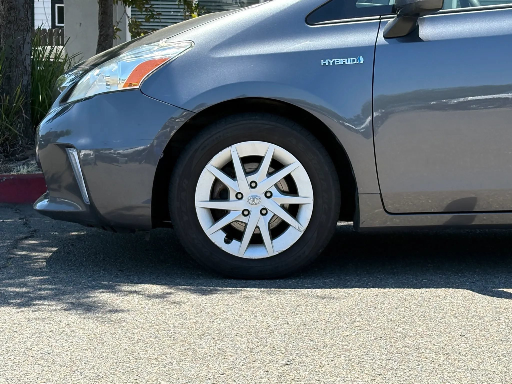 Used 2013 Toyota Prius V Two FWD image 27
