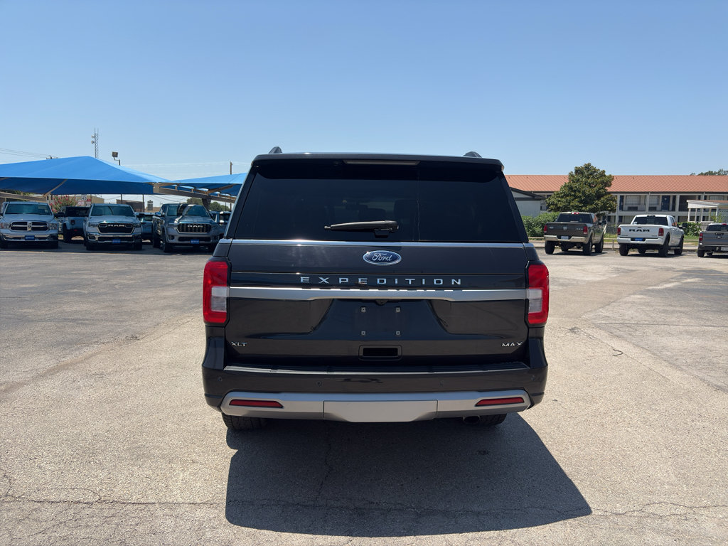 Used 2024 Ford Expedition Max XLT RWD image 6