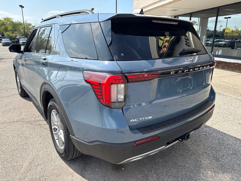 Used 2026 Ford Explorer Active w/ Active Comfort Package RWD image 7