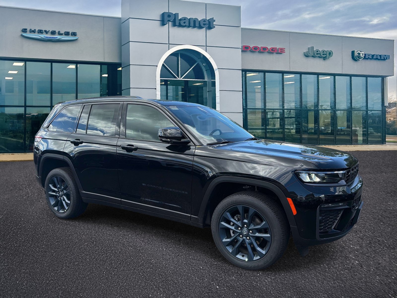 New 2026 Jeep Grand Cherokee Limited AWD/4WD image 1