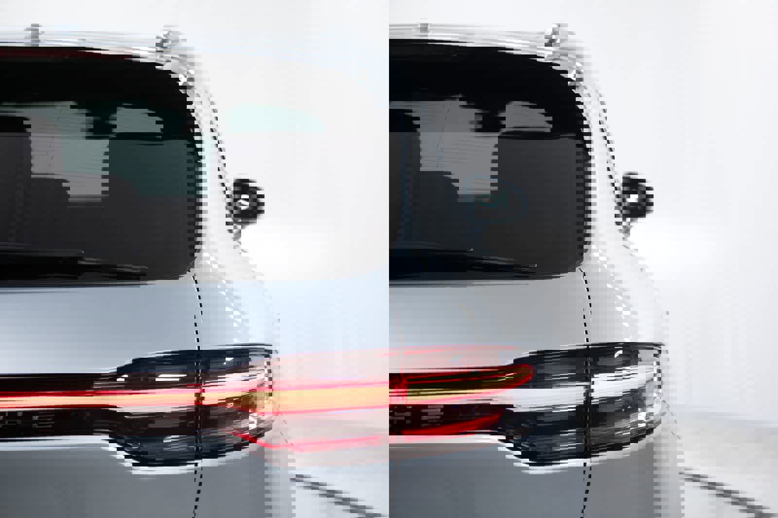 Certified 2026 Porsche Macan image 21