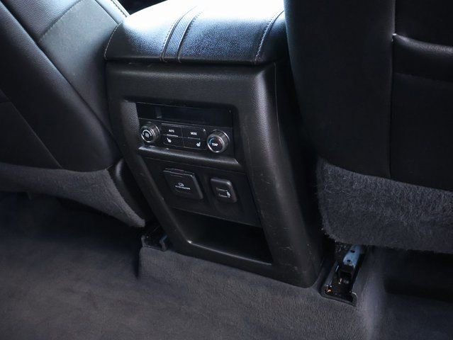 Certified 2023 Chevrolet Traverse Premier w/ Redline Edition image 17