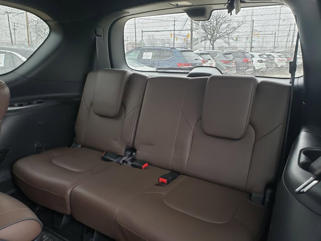 Used 2024 Nissan Armada Platinum w/ Captain's Chairs Package image 16