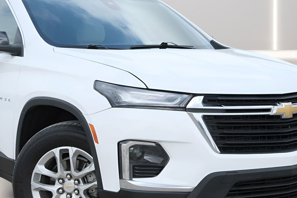 Used 2023 Chevrolet Traverse LS FWD image 37