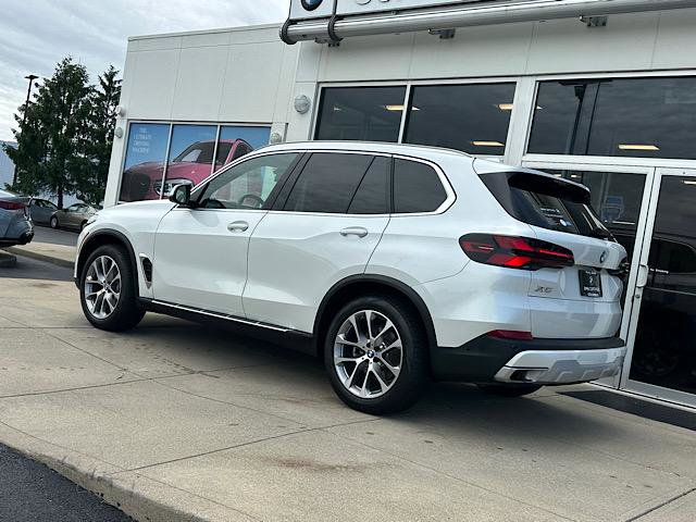 Certified 2025 BMW X5 xDrive40i w/ Climate Comfort Package AWD/4WD image 6
