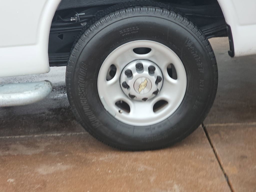 Used 2024 Chevrolet Express 2500 w/ Driver Convenience Package image 35