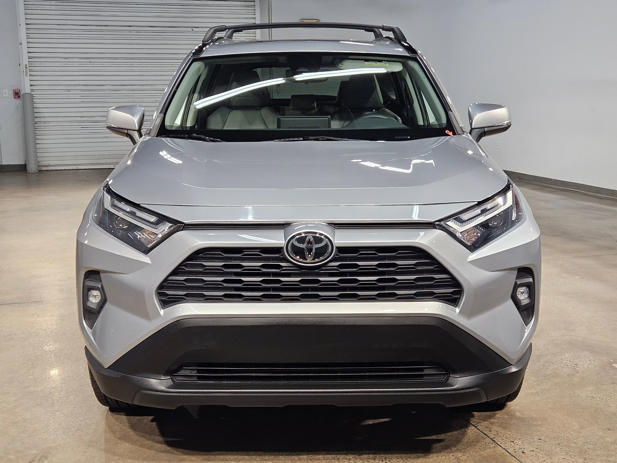 Used 2023 Toyota RAV4 XLE Premium image 2