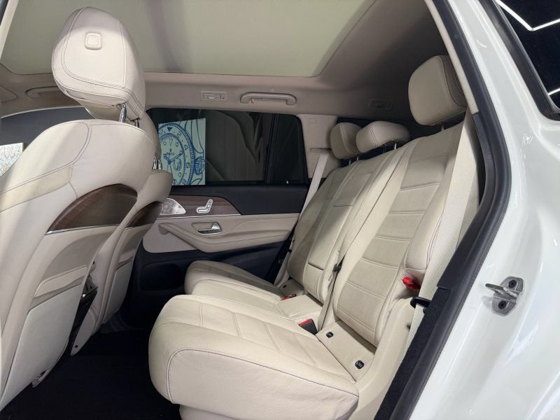 Used 2021 Mercedes-Benz GLS 580 4MATIC image 21