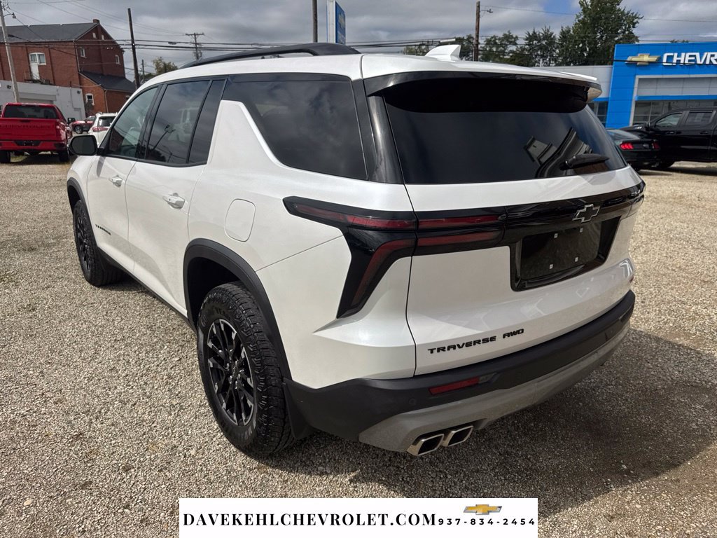 Certified 2025 Chevrolet Traverse Z71 AWD/4WD image 3