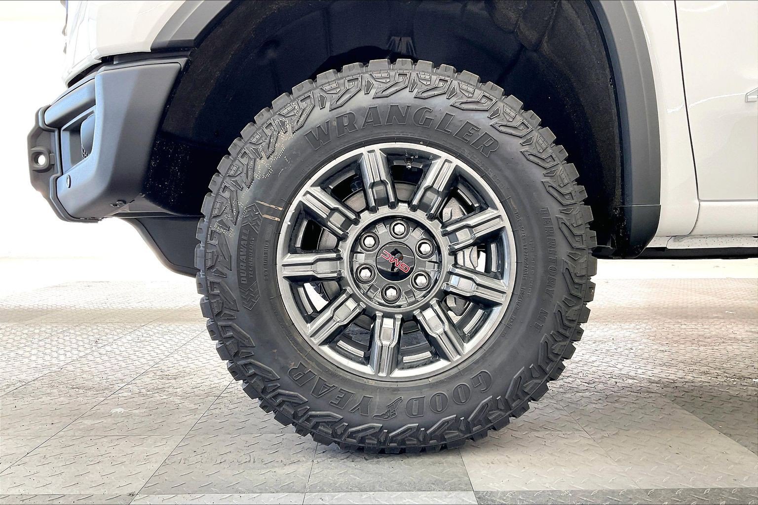 New 2026 GMC Sierra 1500 AT4X AWD/4WD image 14