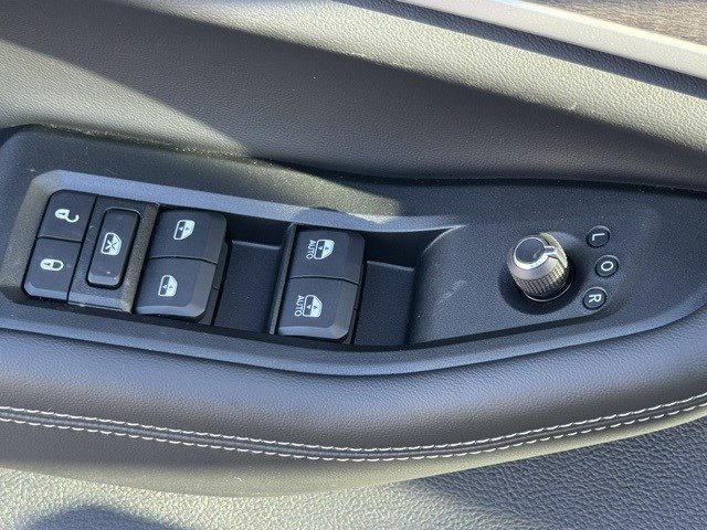 New 2025 Jeep Grand Cherokee Limited image 11