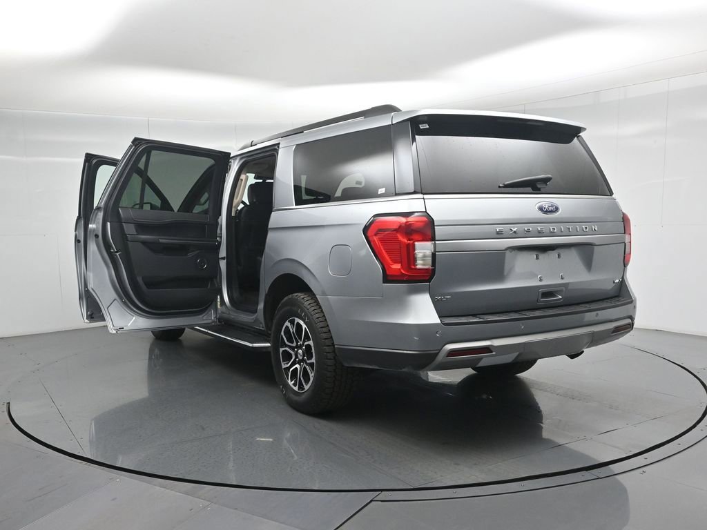 Used 2023 Ford Expedition Max XLT image 36