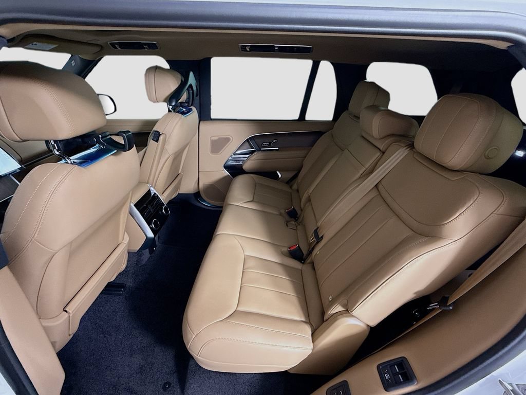 New 2026 Land Rover Range Rover Long Wheelbase SE AWD/4WD image 22