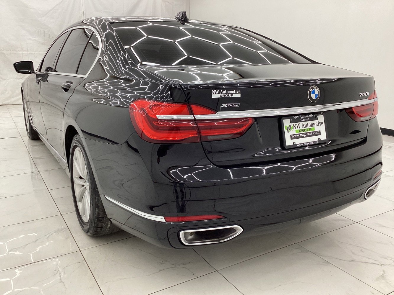 Used 2019 BMW 740i xDrive image 8