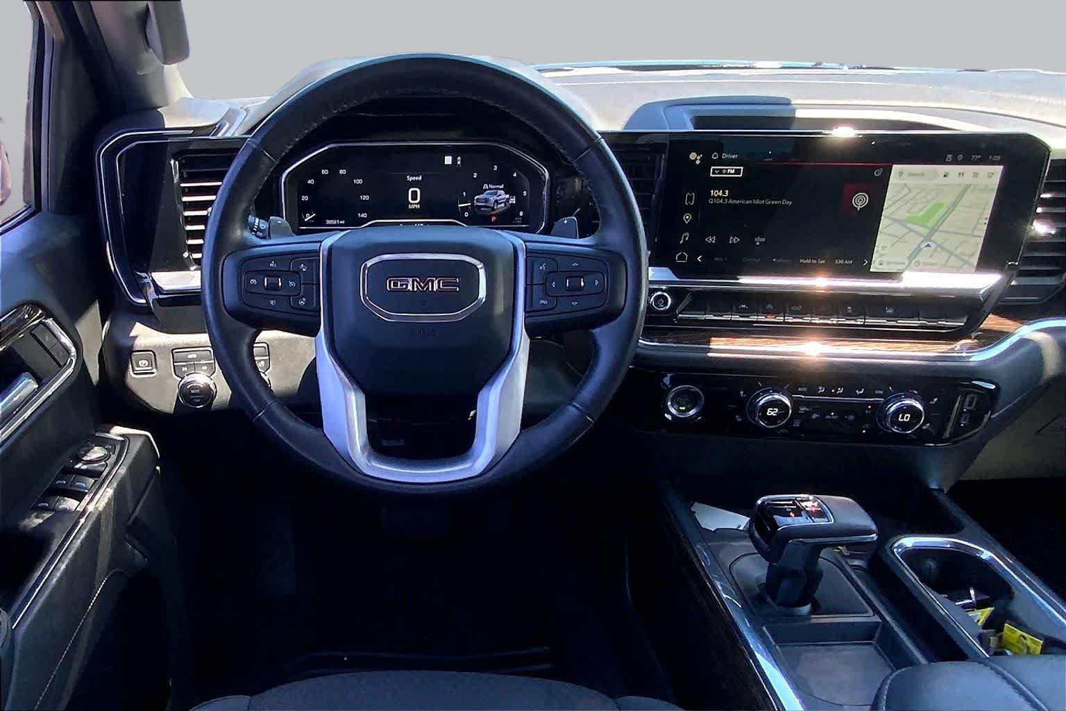 Used 2023 GMC Sierra 1500 Elevation AWD/4WD image 6