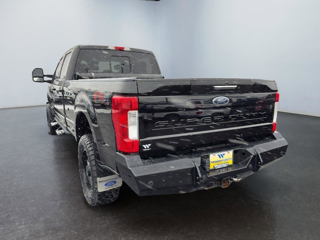 Used 2018 Ford F350 Lariat w/ Lariat Value Package image 3