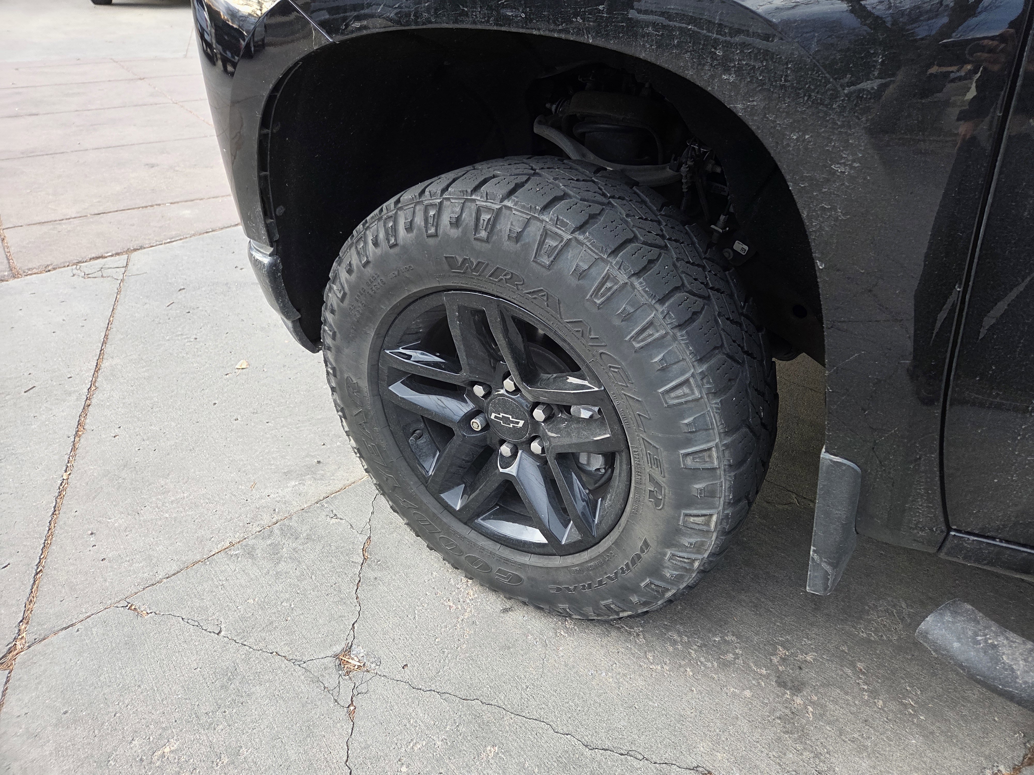 Used 2021 Chevrolet Silverado 1500 LT Trail Boss w/ Convenience Package II image 9