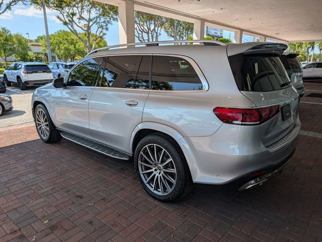 Used 2023 Mercedes-Benz GLS 580 4MATIC image 5