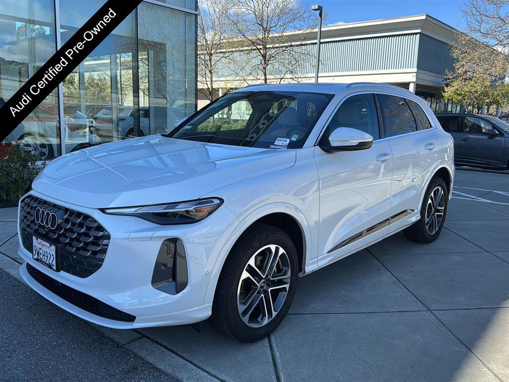 Used 2025 Audi Q5 Premium w/ Convenience Package