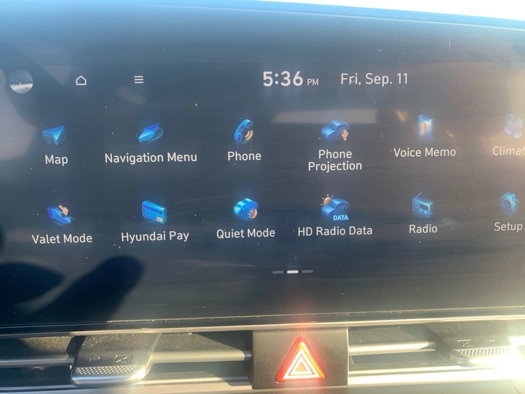 Certified 2025 Hyundai Elantra SEL FWD image 23