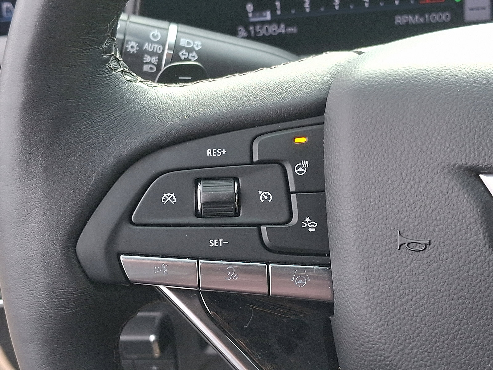 Certified 2024 Cadillac Escalade ESV Premium Luxury w/ Performance Package image 19