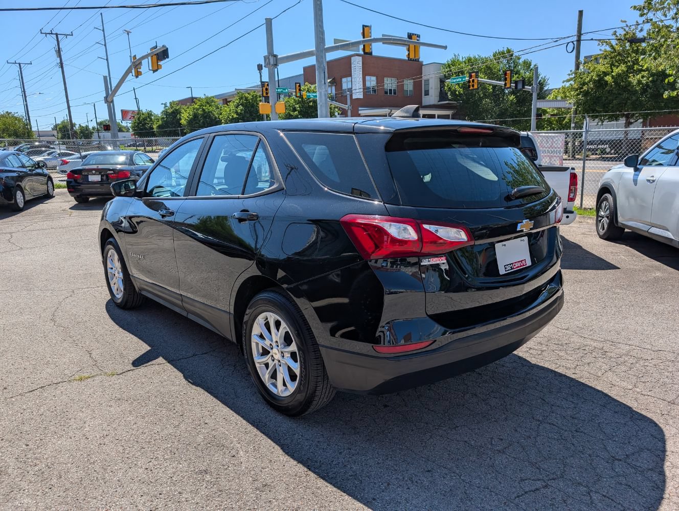 Used 2021 Chevrolet Equinox LS FWD image 8