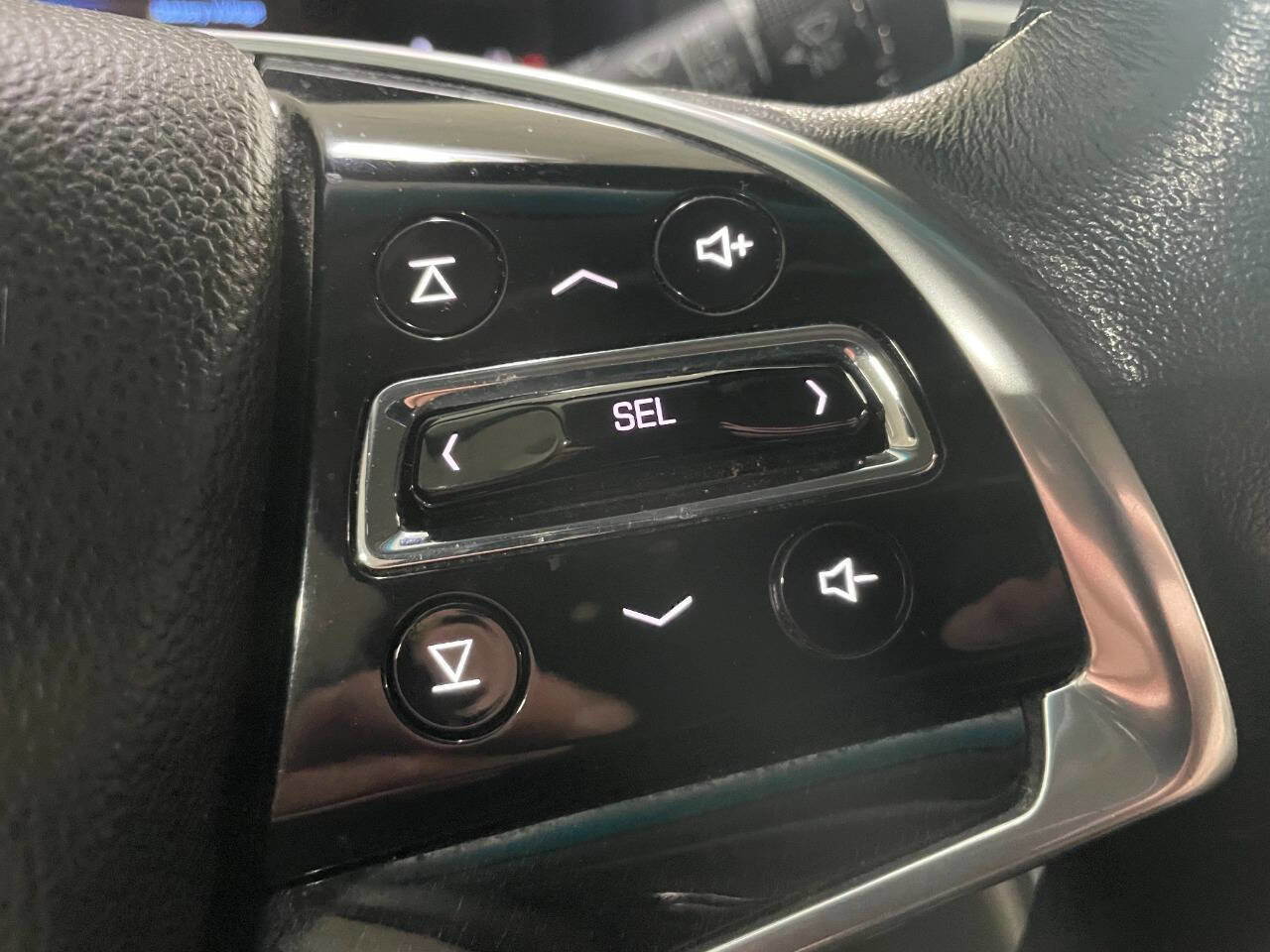 Used 2017 Cadillac XTS Luxury w/ Driver Awareness Package image 39