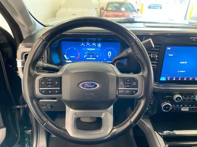 Used 2025 Ford F350 Lariat w/ Black Appearance Package AWD/4WD image 23
