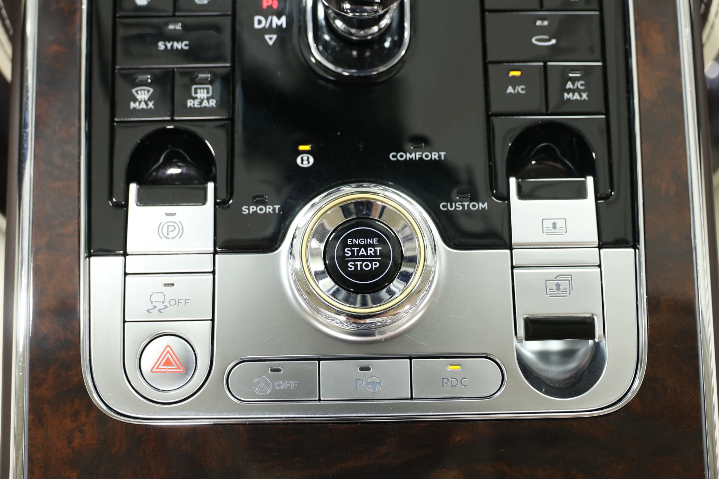 Used 2020 Bentley Flying Spur W12 AWD/4WD image 52
