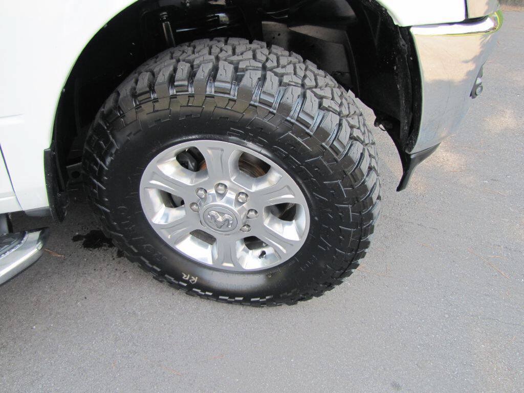 Used 2023 RAM 2500 Big Horn w/ Level 1 Equipment Group AWD/4WD image 22