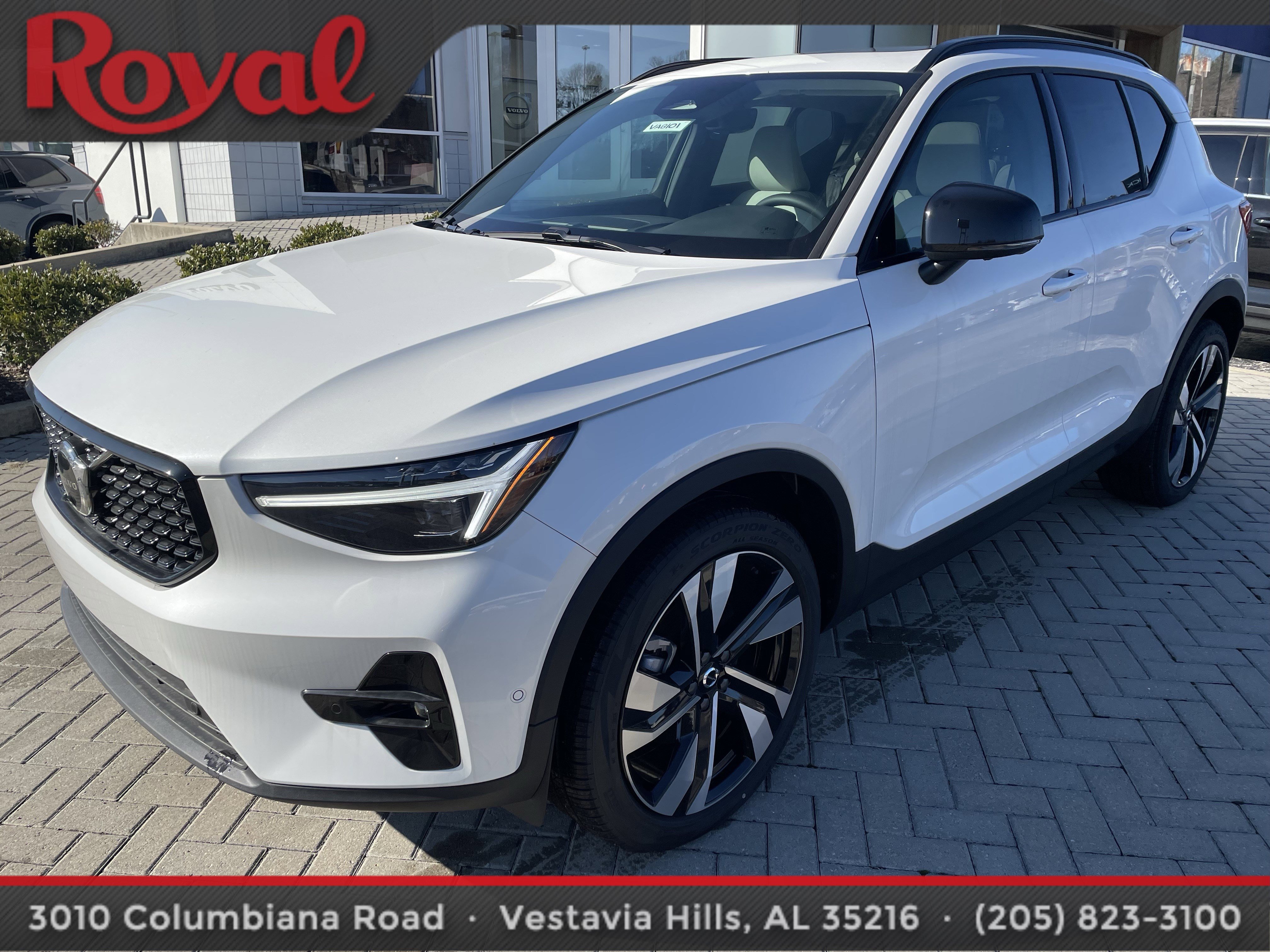 New 2026 Volvo XC40 B5 Ultra w/ Protection Package Premier image 1