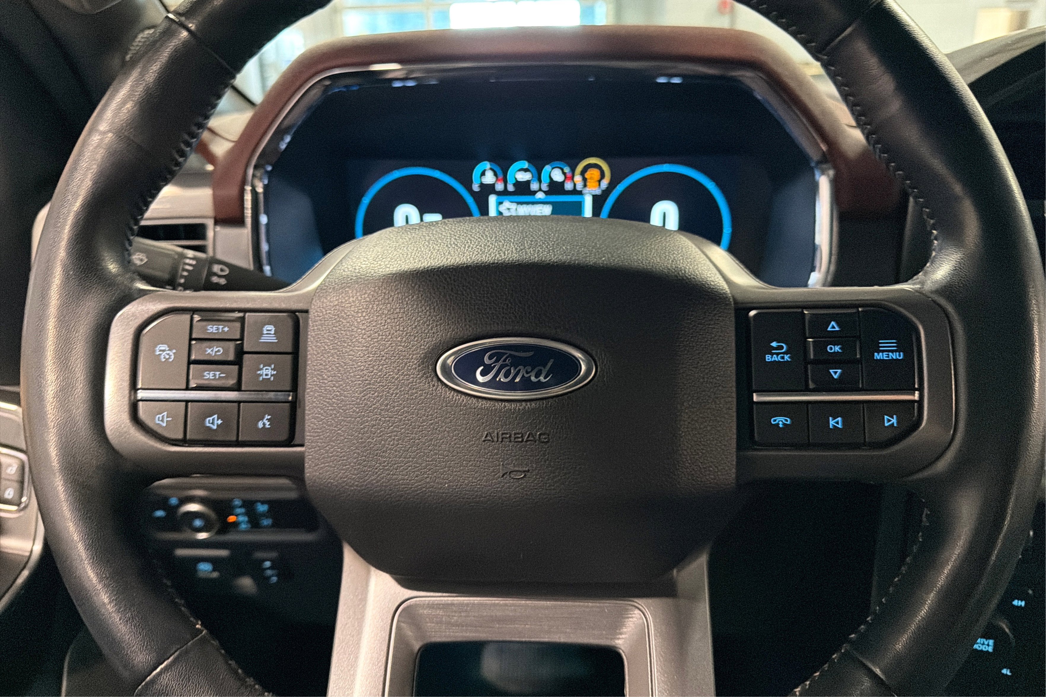 Used 2022 Ford F150 Lariat w/ Equipment Group 502A High AWD/4WD image 25