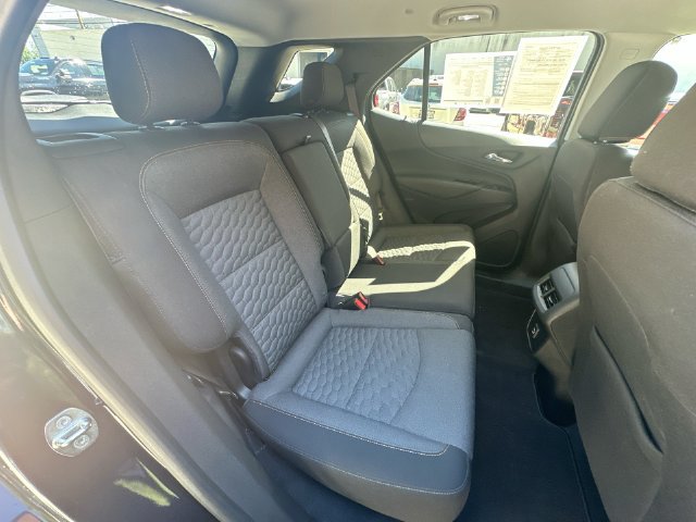 Used 2021 Chevrolet Equinox LT FWD image 32